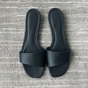 NWT Reformation Joey Asymmetrical Flat Slide Sandal